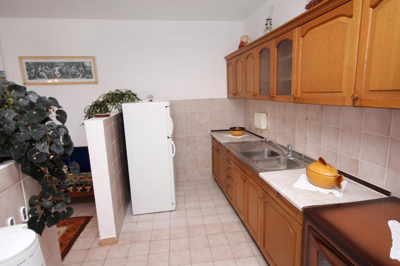 Apartment Kampor 5032A Buitenkant foto